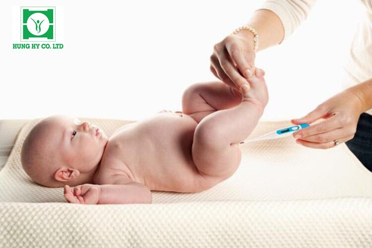 Nhiệt kế đo thực tràng phù hợp cho trẻ từ 1 – 5 tháng tuổi
